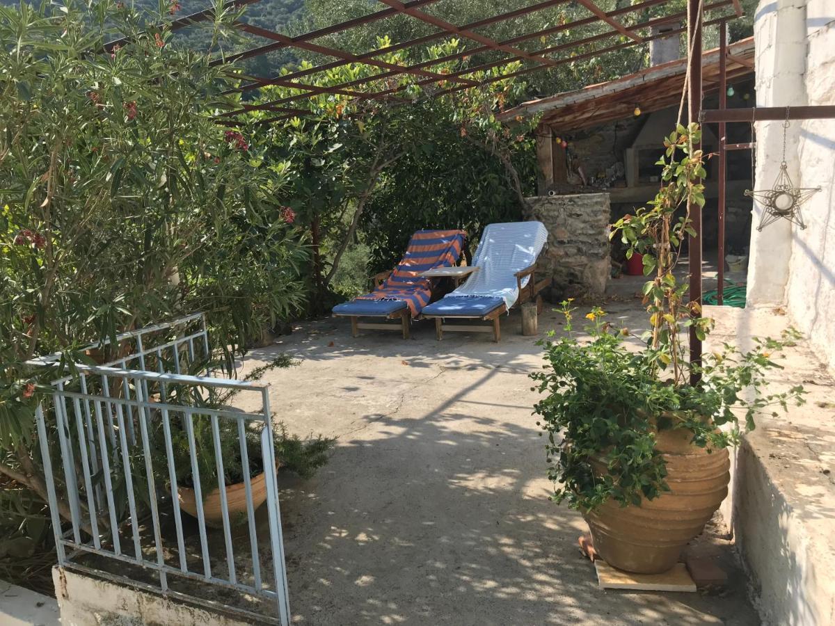 Maison Charme Avec Piscine Privee, Pres De La Mer A Sappounakeika, Tyros Sapounakeika Esterno foto